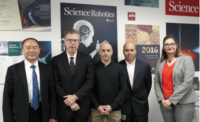 中西医融合的桥梁 ——张克镇院长应邀赴《Science》华盛顿总部分享原创医学体系，图为张克镇同美国《科学》杂志出版人比尔‧莫兰(Bill Moran)(左二)、战略总监亚历克斯‧托雷斯(Alex Torres)(左三)等合影